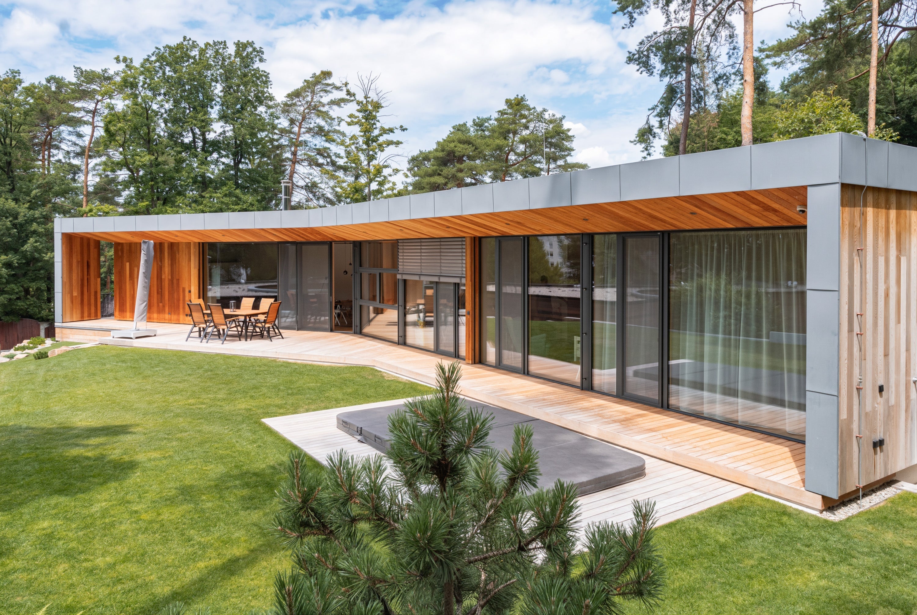 Drevohliníkové okná MINTAL